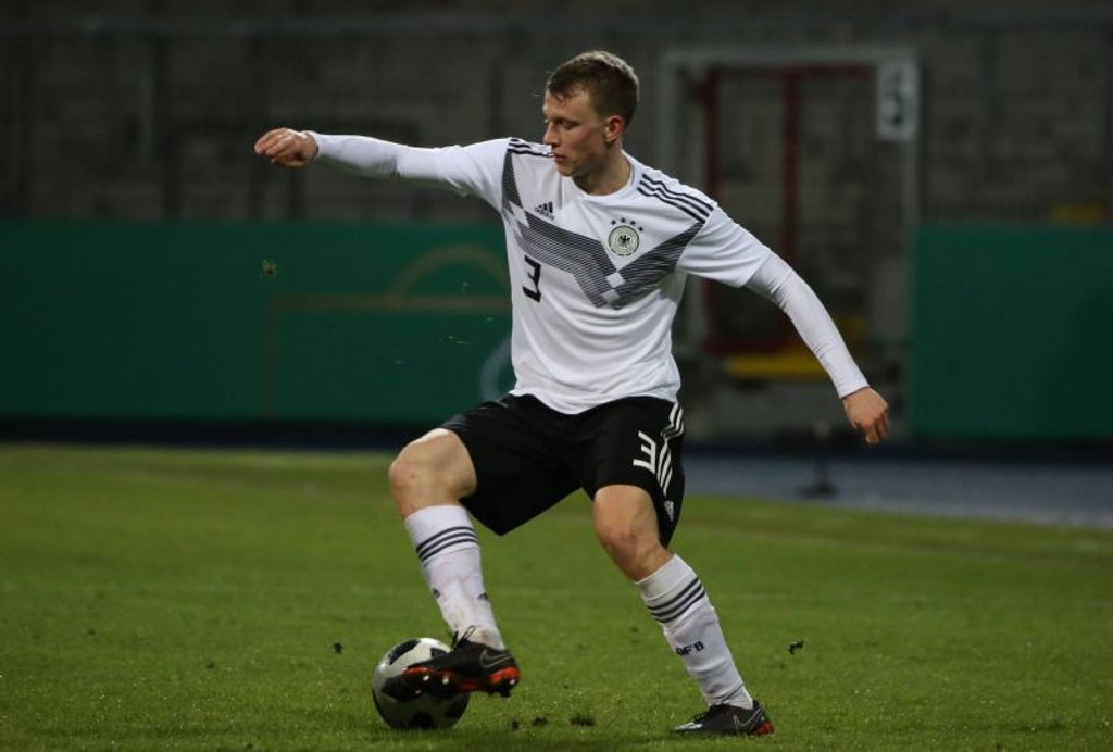 Lukas Klostermann ist in der deutschen U21 Stammspieler und einer der erfahrensten Akteure.