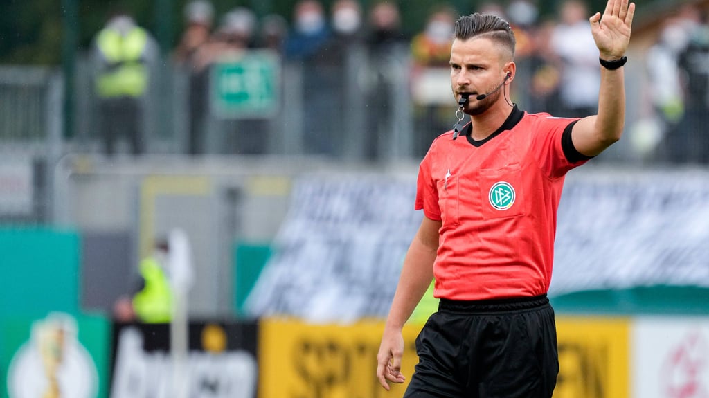 Wenn Schiedsrichter Daniel Schlager im Einsatz ist, bleibt RB Leipzig ohne Gegentor: Auch am Samstag in Frankfurt?