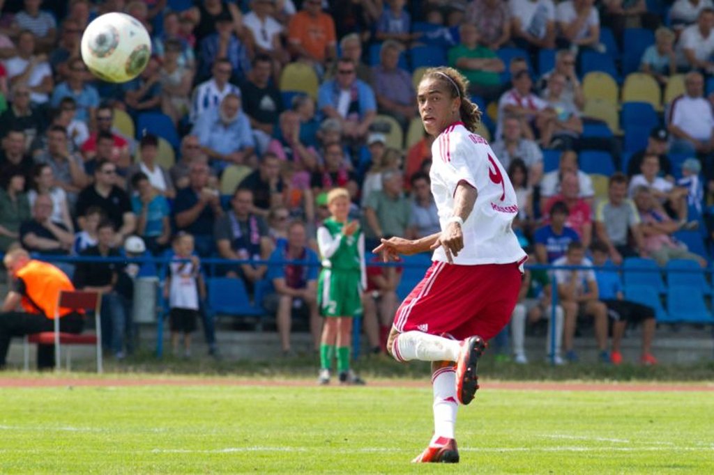 Yussuf Poulsen bestritt einst in Dessau beim Benefiz gegen Hertha BSC eines seiner ersten Testspiele im Trikot von RB Leipzig.