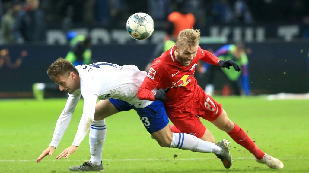 Konny, der Kämpfer: Laimer gegen Herthas Lukas Klünter.