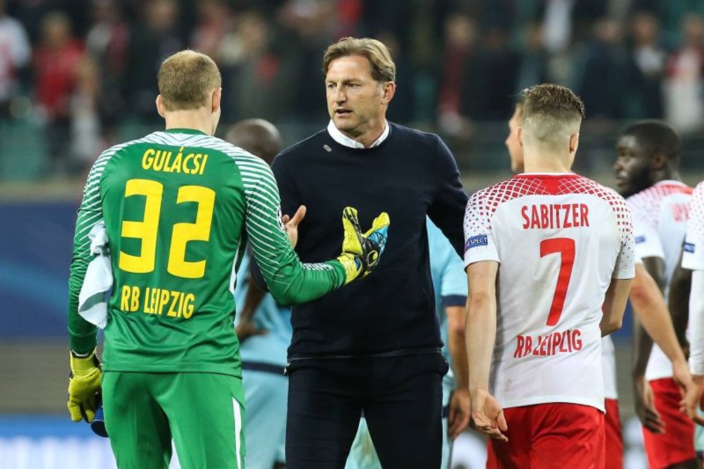 Ralph Hasenhüttl ist beruhigt. Auch wenn Spieler bei RB Leipzig für andere interessant werden.