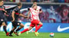 Keine Ballberührung des Gegners: Emil Forsberg trifft zum 2:0 für RB Leipzig.