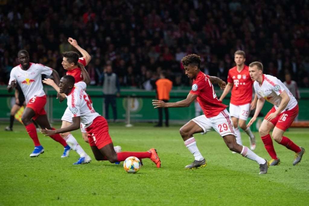 Fußball DFB-Pokal Finale RB Leipzig – FC Bayern München am 25.05.2019 im Olympiastadion in Berlin Tor zum 2:0 durch Kingsley Coman ( München ) DFB regulations prohibit any use of photographs as image sequences and/or quasi-video.