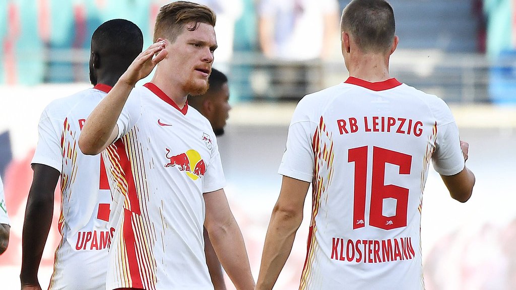 Marcel Halstenberg und Lukas Klostermann haben sich im Spiel gegen die Ukraine leicht verletzt.