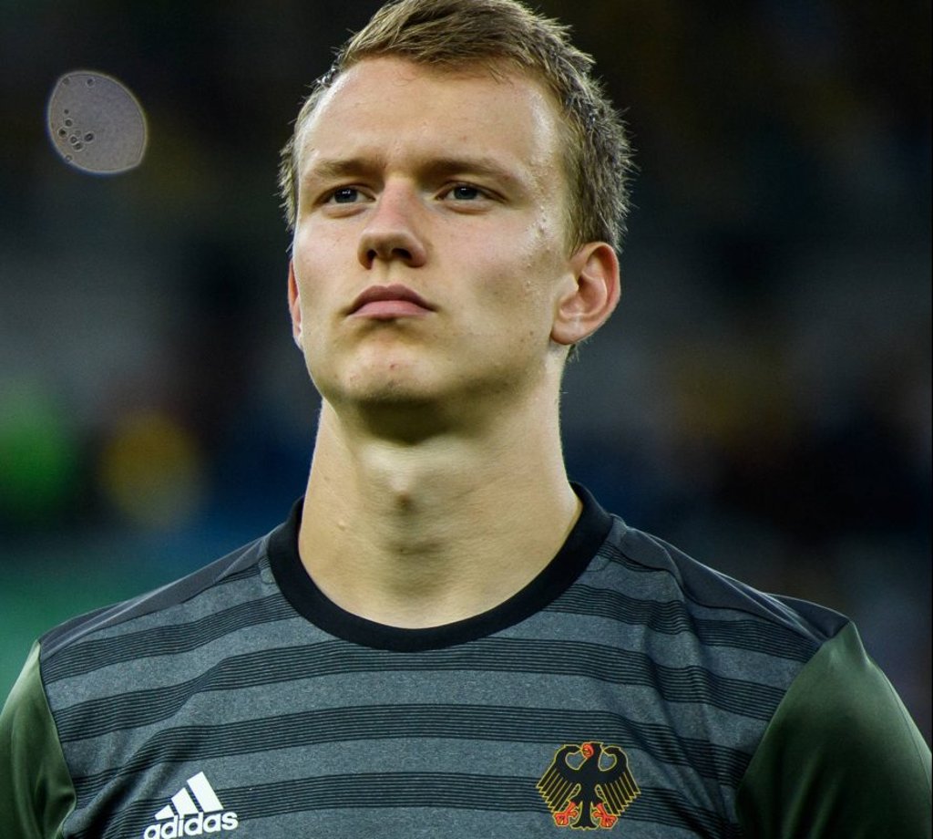 Lukas Klostermann trainiert wieder mit Ball RBLive