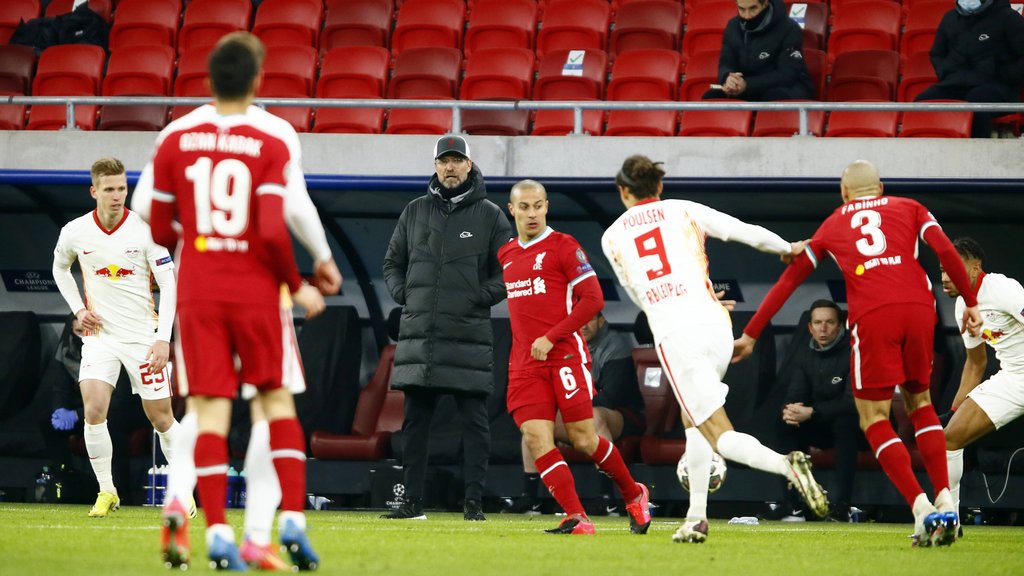 Trainer Jürgen Klopp verfolgt das Rückspiel in Budapest.