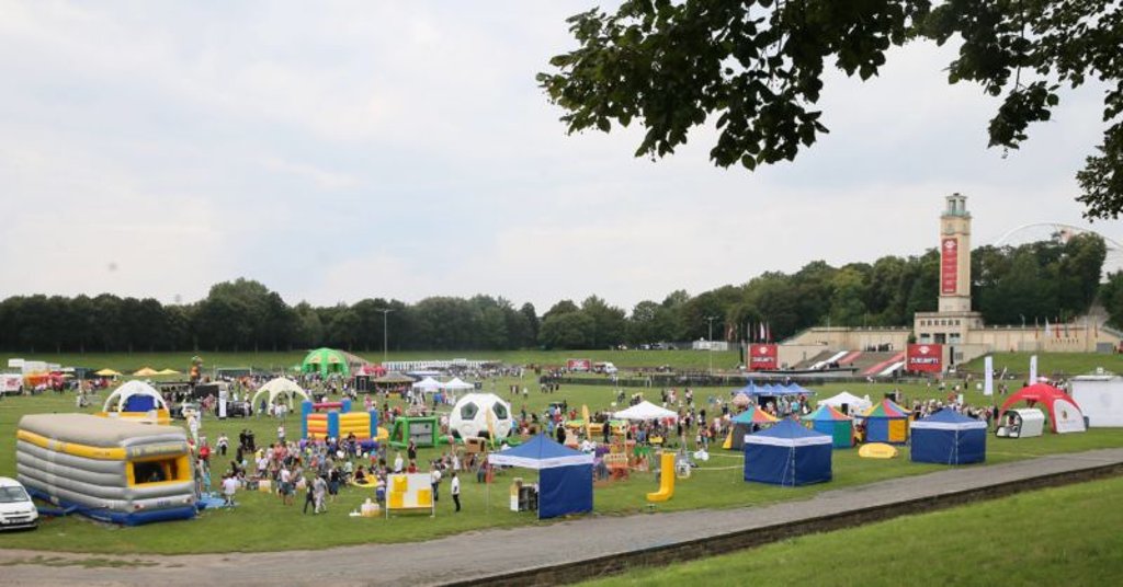 Bleibt es auf der Festwiese vor der Red Bull Arena im Gegensatz zur Vergangenheit ruhig, weil die Generalprobe von RB Leipzig ins Wasser fällt?