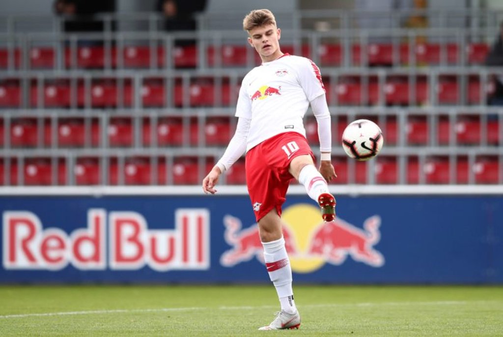 Fabrice Hartmann sah Rot gegen den FC Magdeburg.