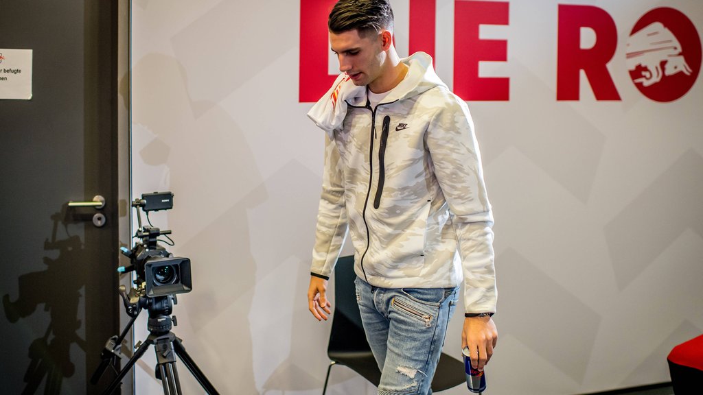 Kaum in Leipzig, muss Dominik Szoboszlai zurück nach Salzburg zur Therapie.