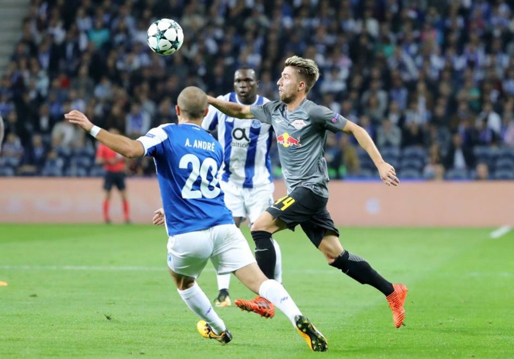 Ball im Blick, aber zu wenig geradlinig: Kevin Kampl gegen den FC Porto