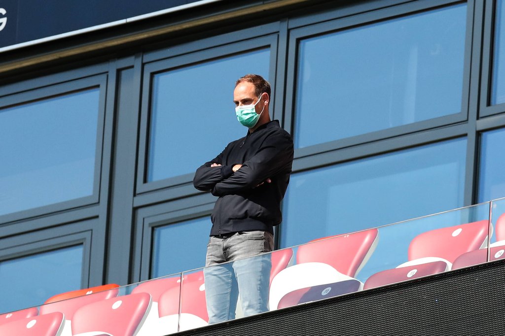 Oliver Mintzlaff als Zuschauer beim RB-Geisterspiel gegen den SC Freiburg.