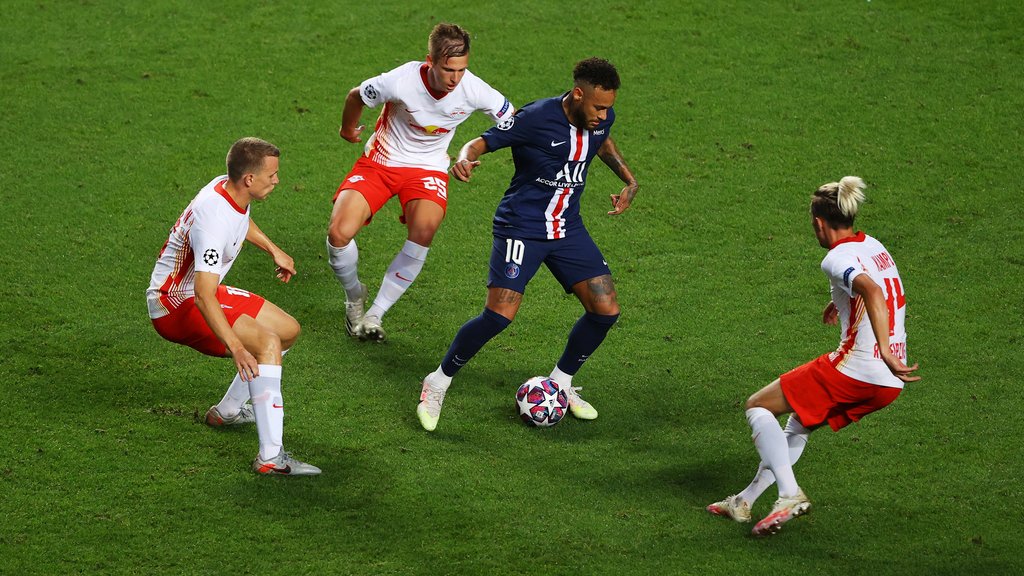 Auch zu dritt nicht zu stoppen: Neymar.