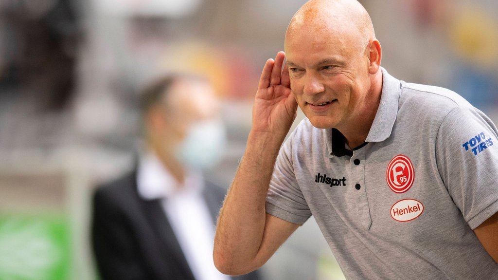 „Es ist David gegen Goliath”: Uwe Rösler vor der Partie zwischen RB Leipzig und Fortuna Düsseldorf.