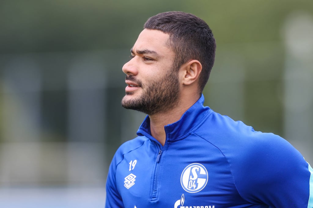 Ozan Kabak ist noch in Diensten des FC Schalke 04.