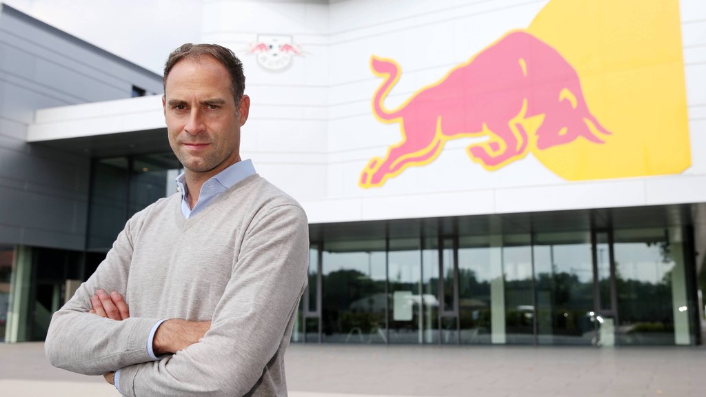 Oliver Mintzlaff fordert 100 Prozent bei der Umsetzung des DFL-Konzepts.