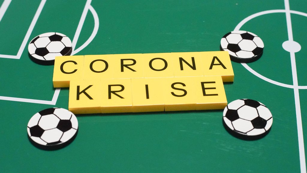Wie geht es weiter im Fußball? Unter der Wochen tagen gleich drei wichtige Verbände zur Corona-Krise.