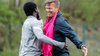 Spaß bei der Arbeit: RB Leipzigs neuer Trainer Jesse Marsch mit Salzburgs Spieler Sekou Koita.